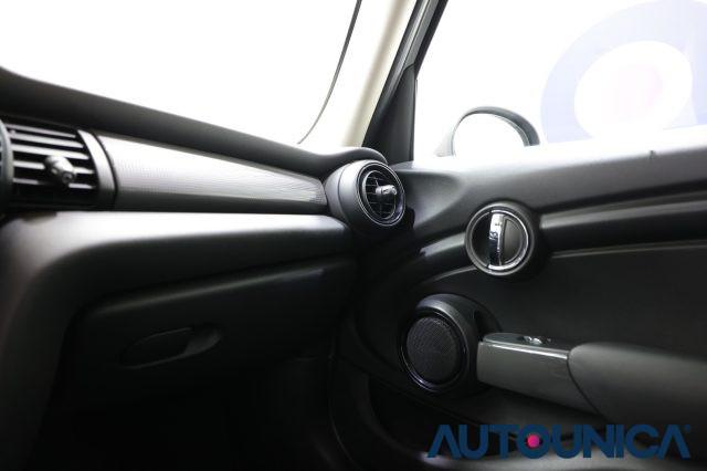 MINI Cooper 1.5 COOPER BOOST 5 PORTE AUTOMATICA