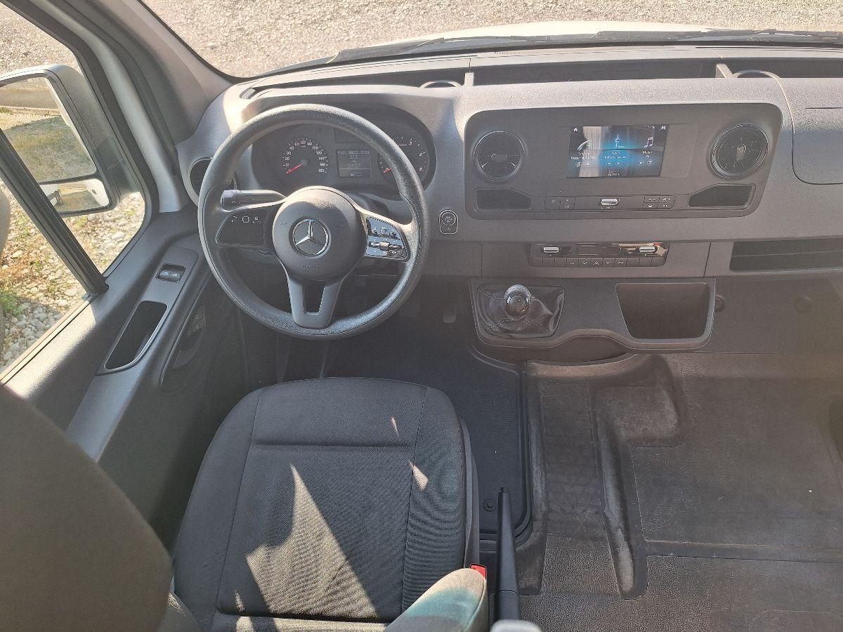 MERCEDES-BENZ Sprinter III 311 RWD 20 cdi F 3735 84kW 114 PS