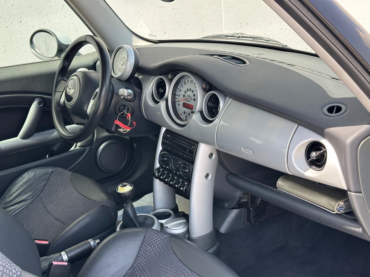 Mini 1.6 16V Cooper Neopatentati