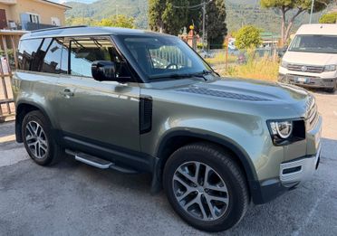 Land Rover Defender 3.0D 250 CV AWD X-Dynamic HSE