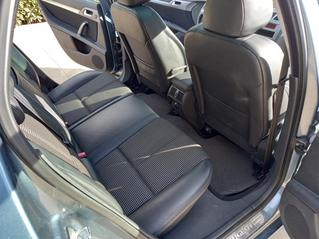 Peugeot 407 2.0 HDi Sport Pack Tecno SOLO 70000 KM!!!!!