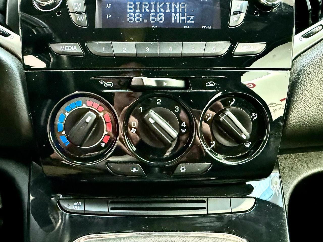 Lancia Ypsilon 0.9 TwinAir 85 CV 5 porte Metano Ecochic Gold