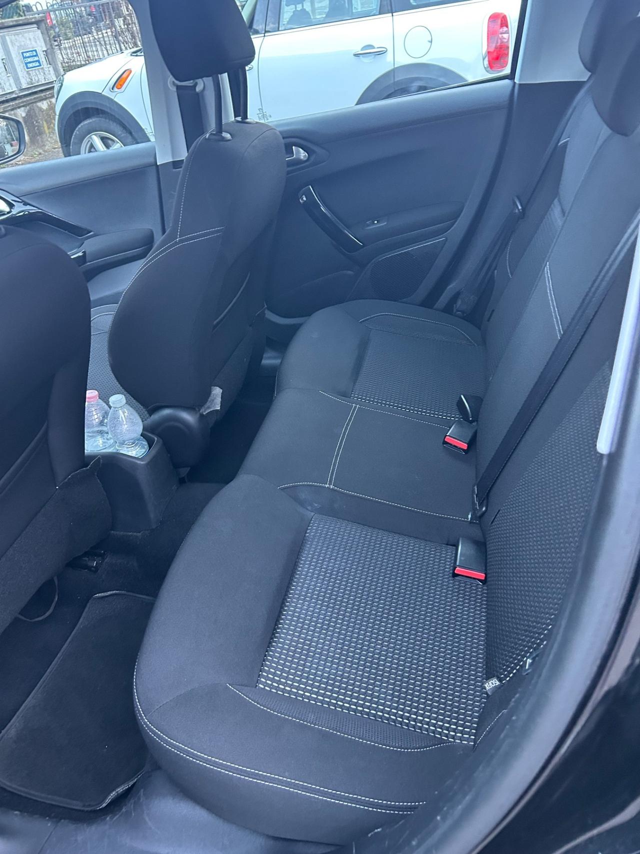 Peugeot 208 PureTech 82 5 porte Active