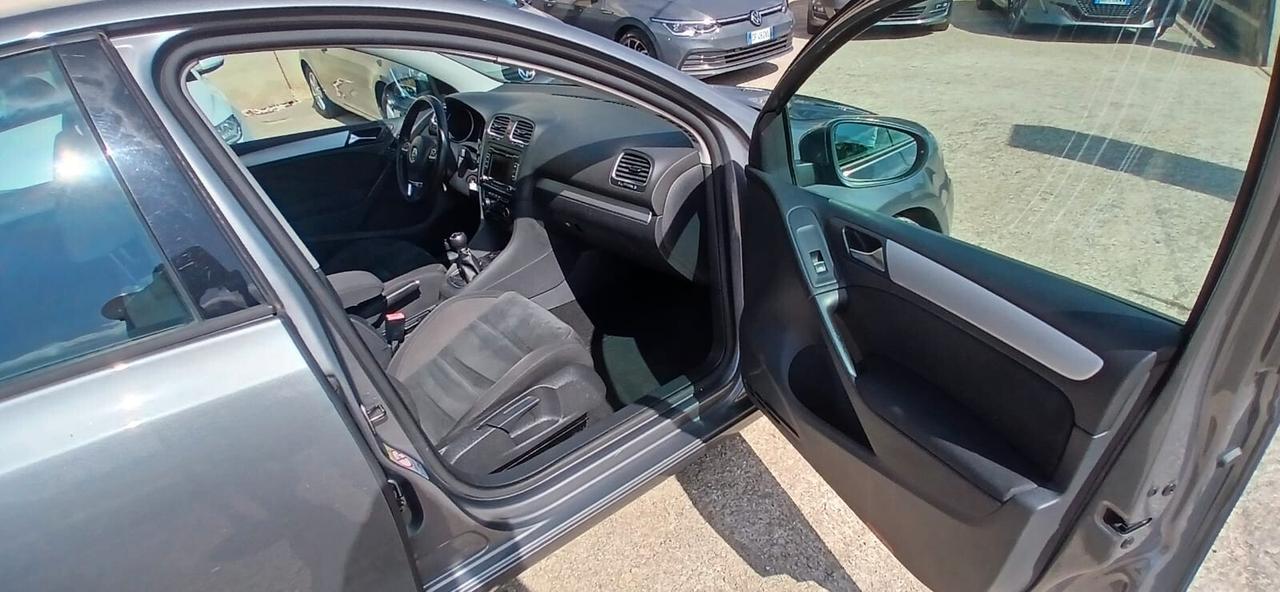 Volkswagen Golf 1.6 6° TDI DPF 5p. Highline - 2012