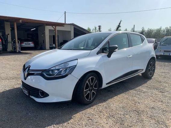 Renault Clio Sporter 1.2 Zen *SINISTRATA*