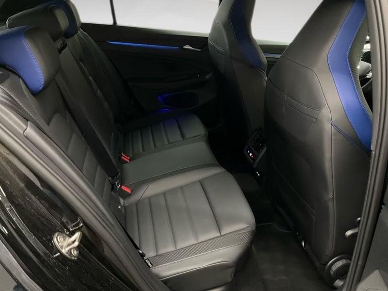 Volkswagen Golf 2.0 TSI R DSG 4Motion Black Edition 19" AKRAPOVIC Matrix Led Camera 360°