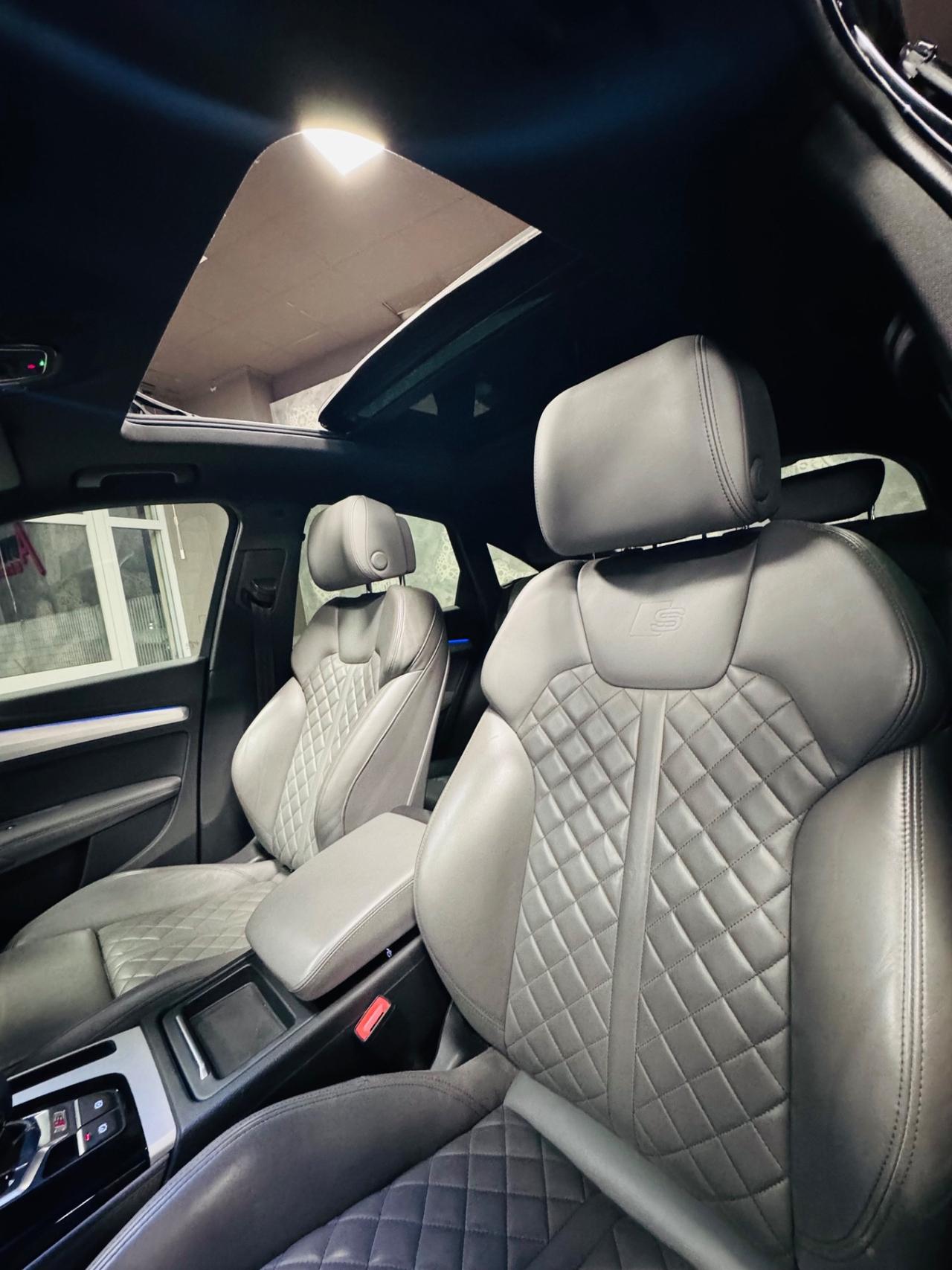 AUDI SQ5 SPORTBACK TDI HYBRID IDENTITY BLACK