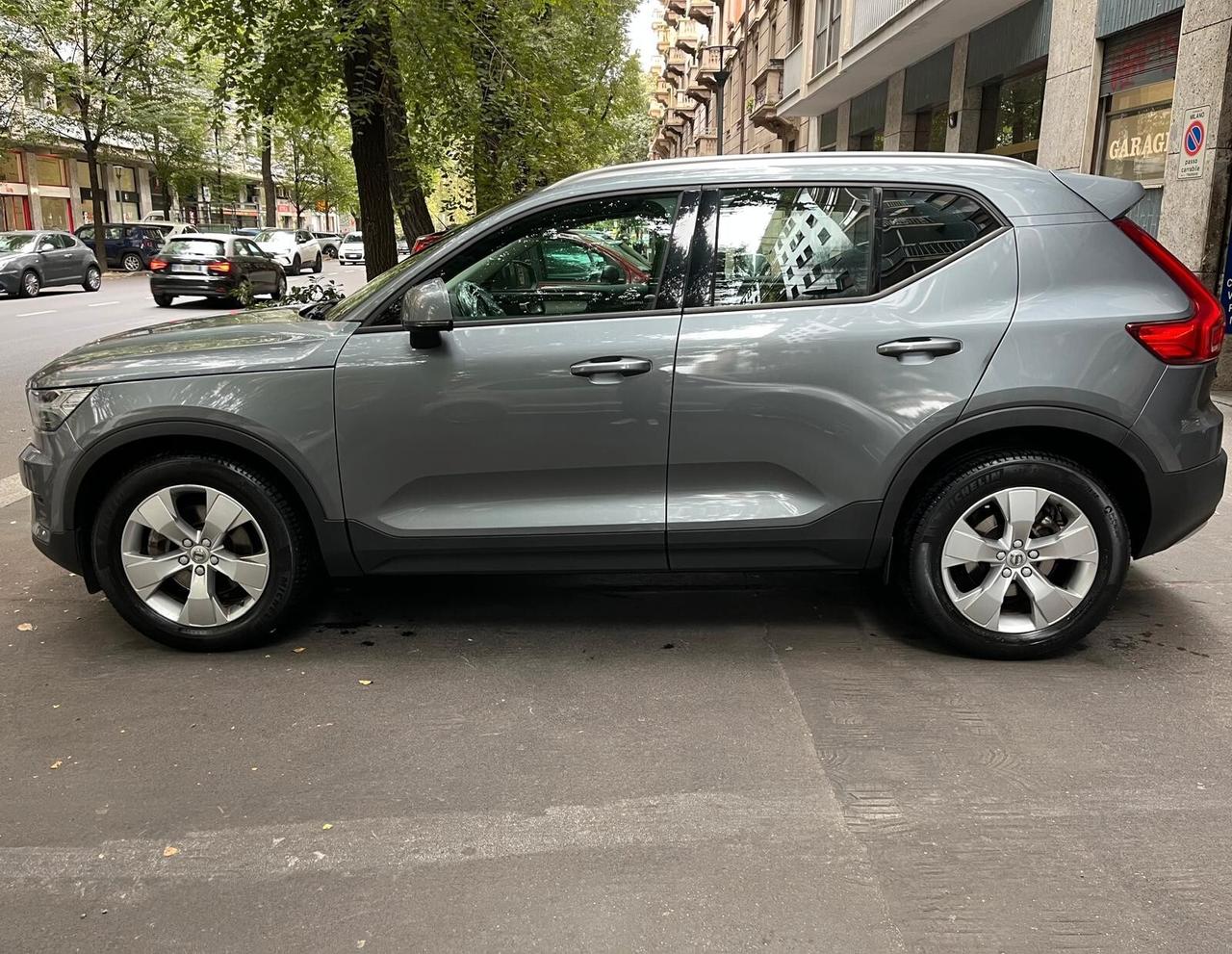 Volvo XC40 T4 AWD Geartronic Momentum