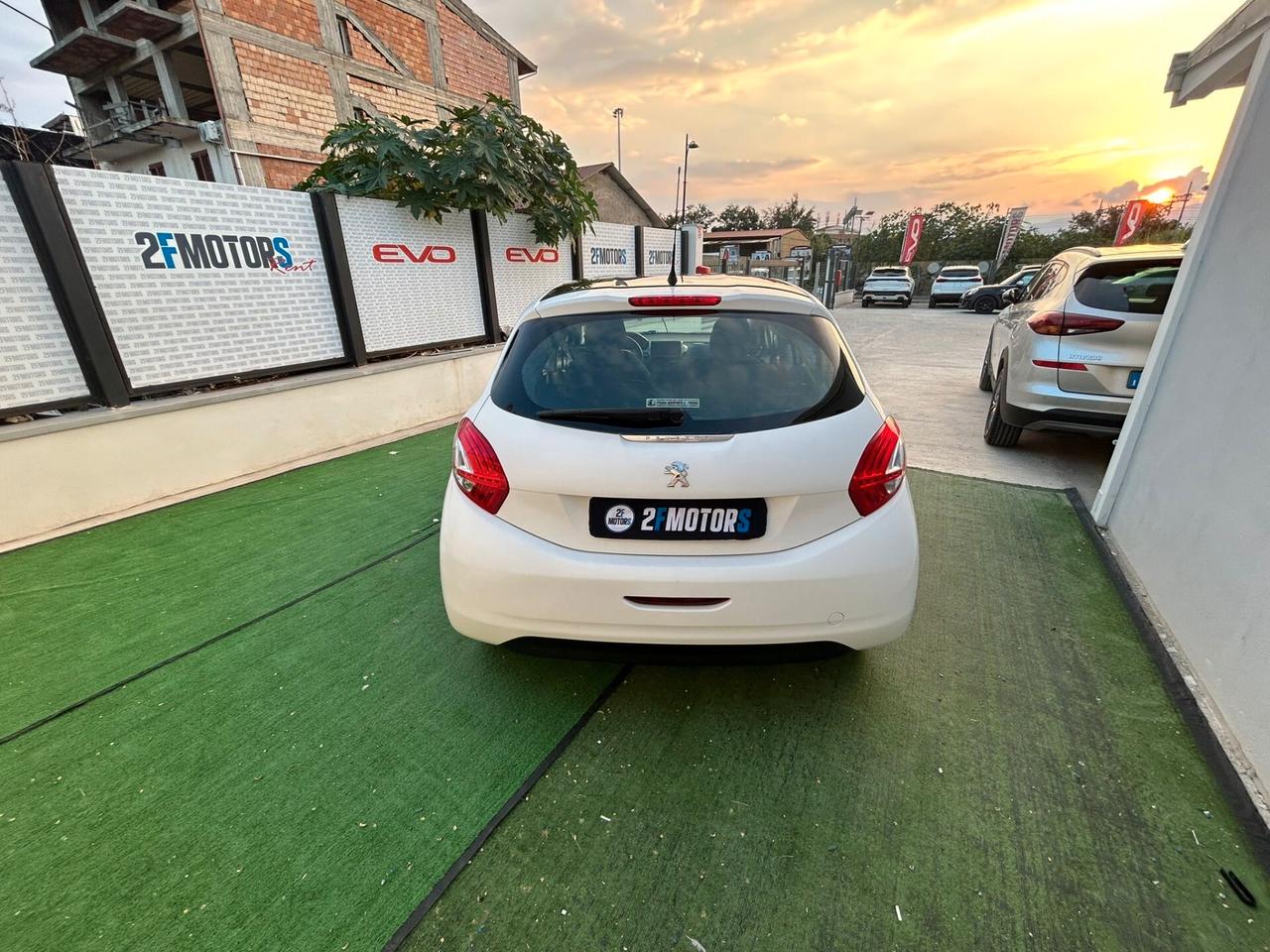 Peugeot 208 1.4 HDi 68 CV 5 porte Allure