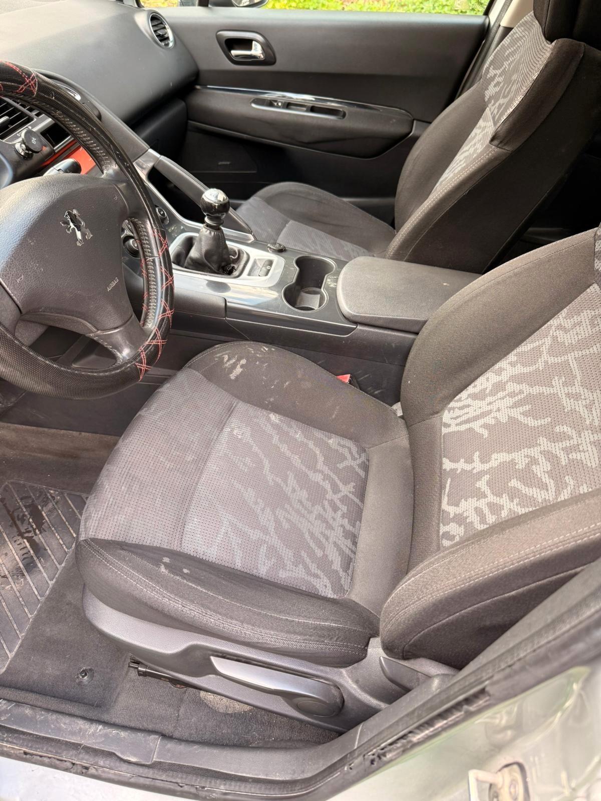 Peugeot 3008 1.6 HDi 110CV Business