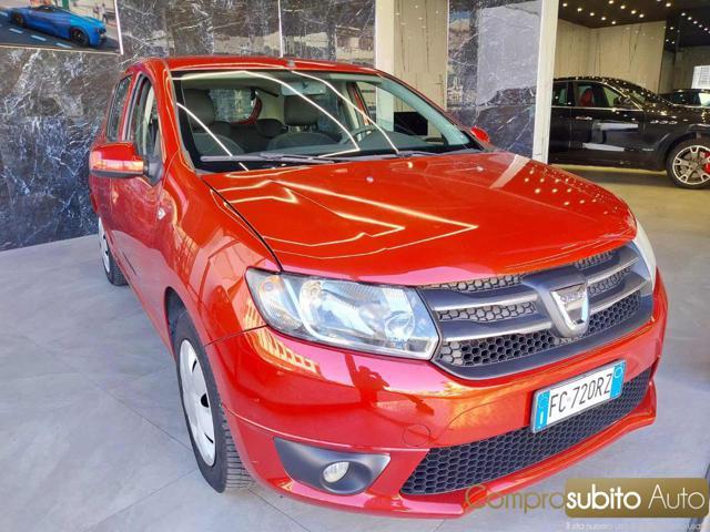 DACIA Sandero 1.2 75CV Serie Speciale Lauréate Family