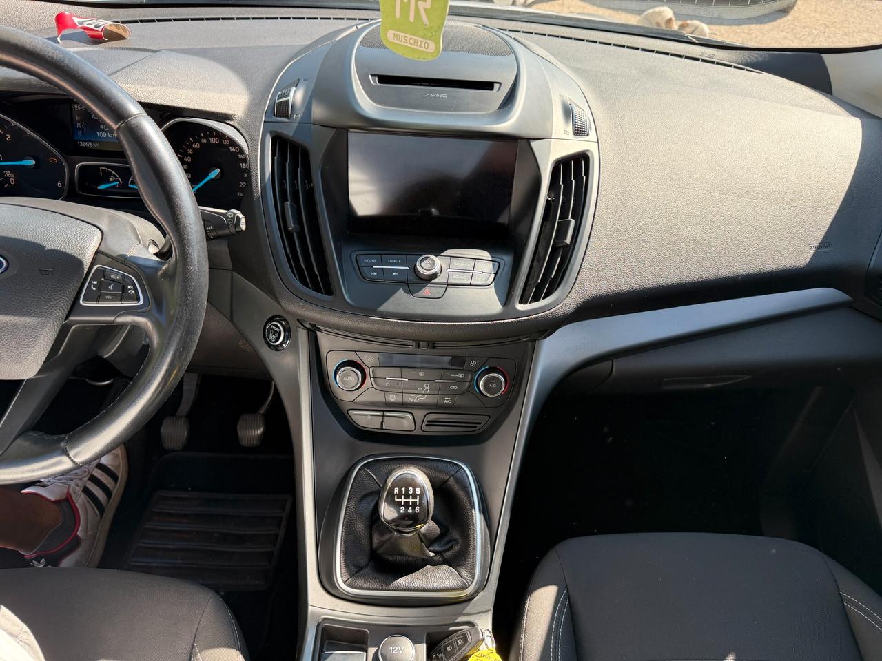 Ford Kuga 1.5 TDCI 120 CV S&S 2WD Business