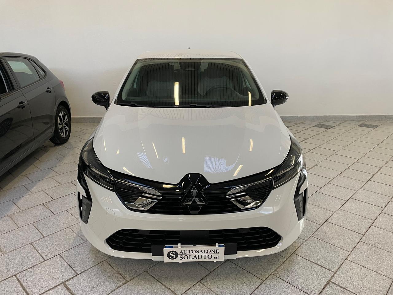 Mitsubishi Colt 1.0L turbo 90 CV Invite