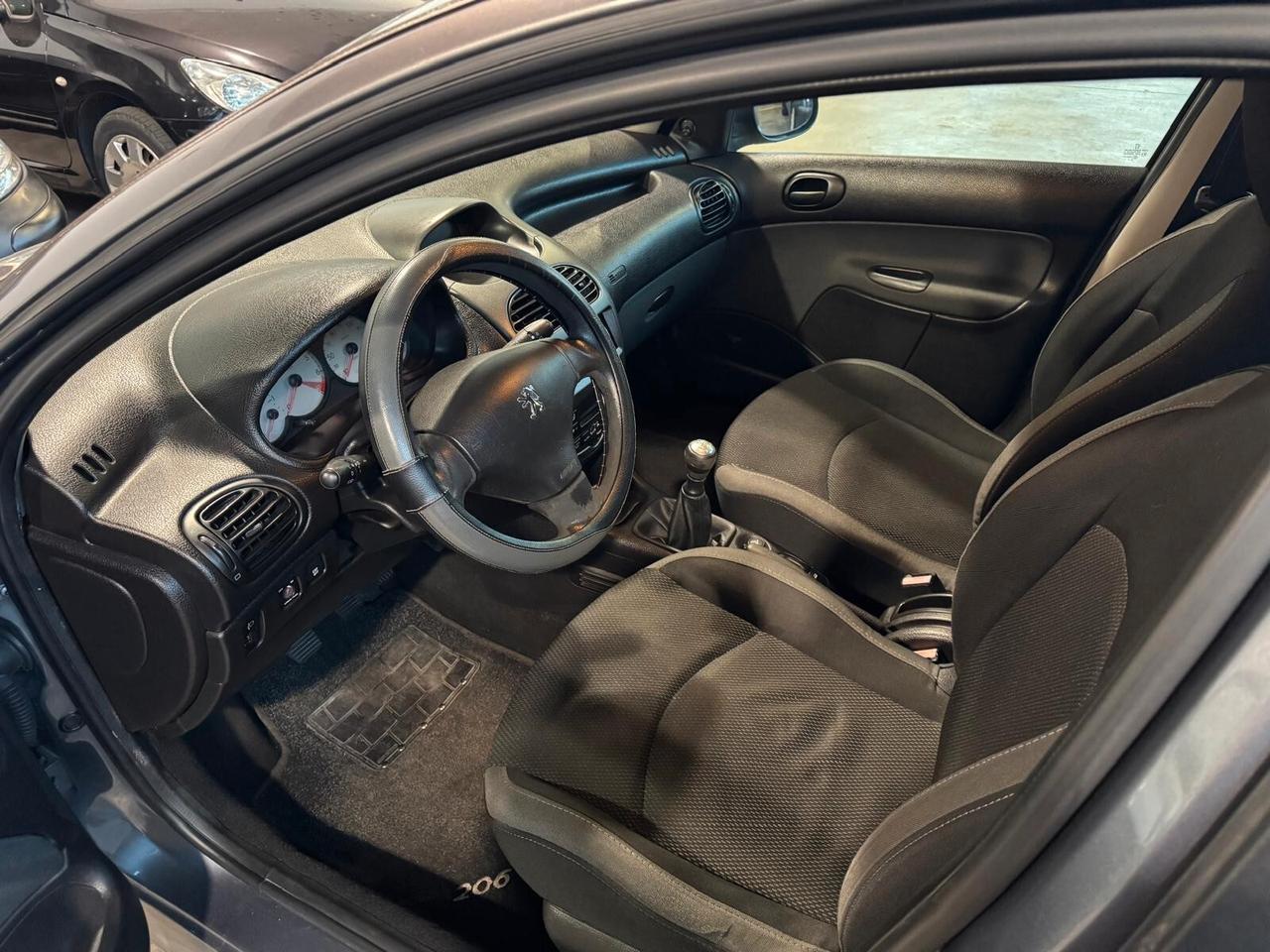 Peugeot 206 1.4 5p. Enfant Terrible