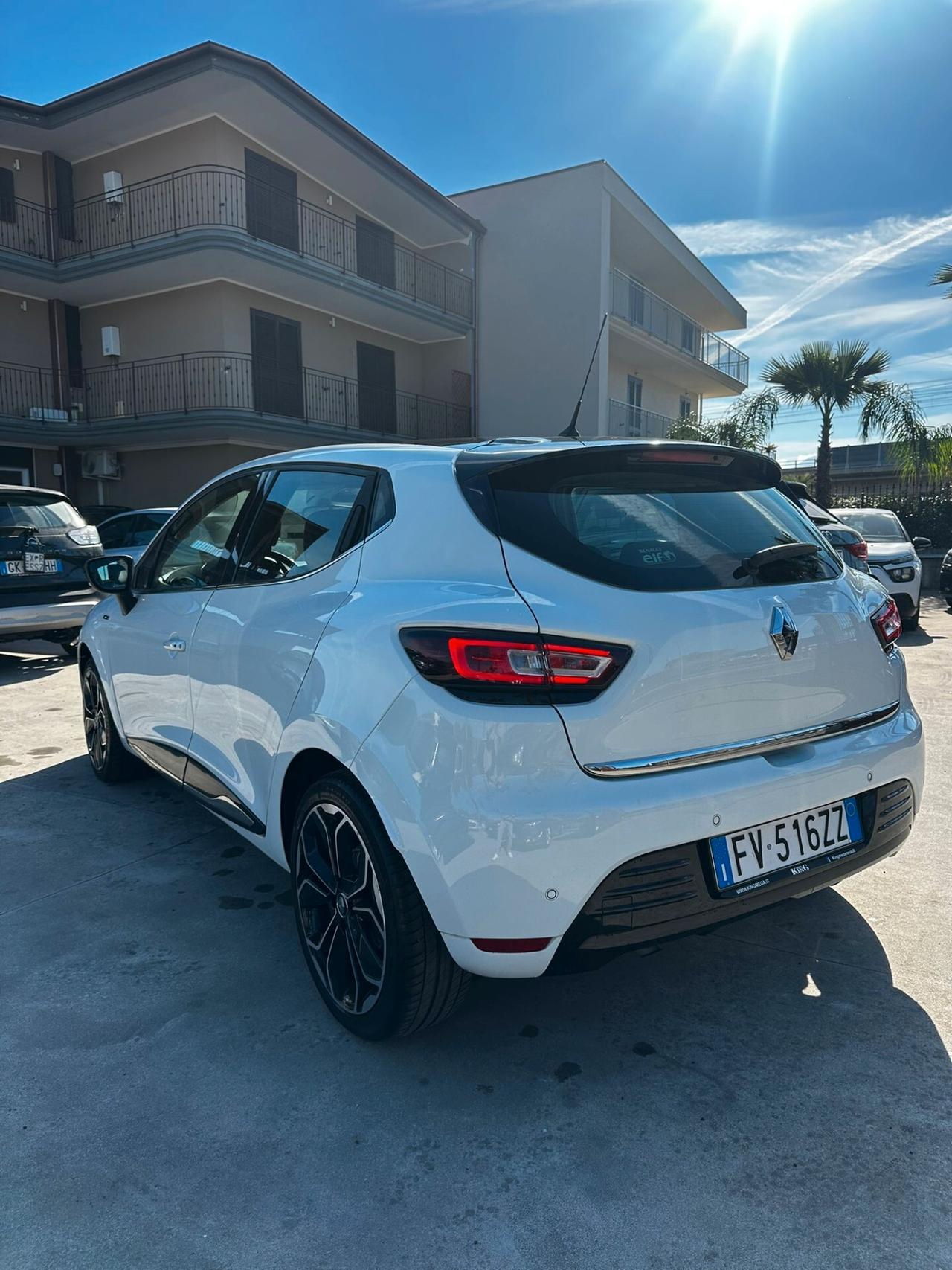 Renault Clio TCe 12V 90 CV GPL 5 porte Moschino Intens