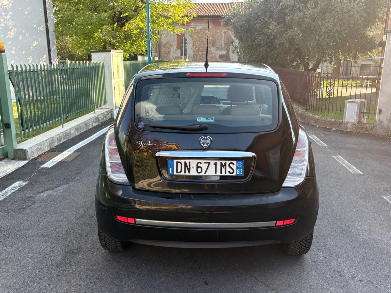 Lancia Ypsilon 1.2 Modamilano NEOPATENTATI