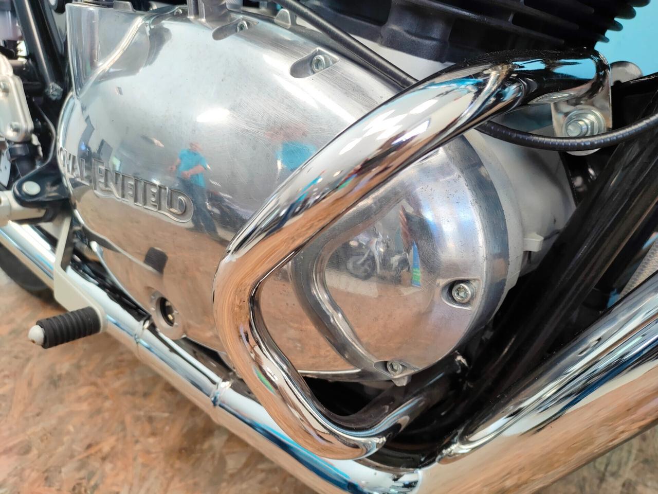 Royal Enfield Interceptor 650 con soli 6499 km.