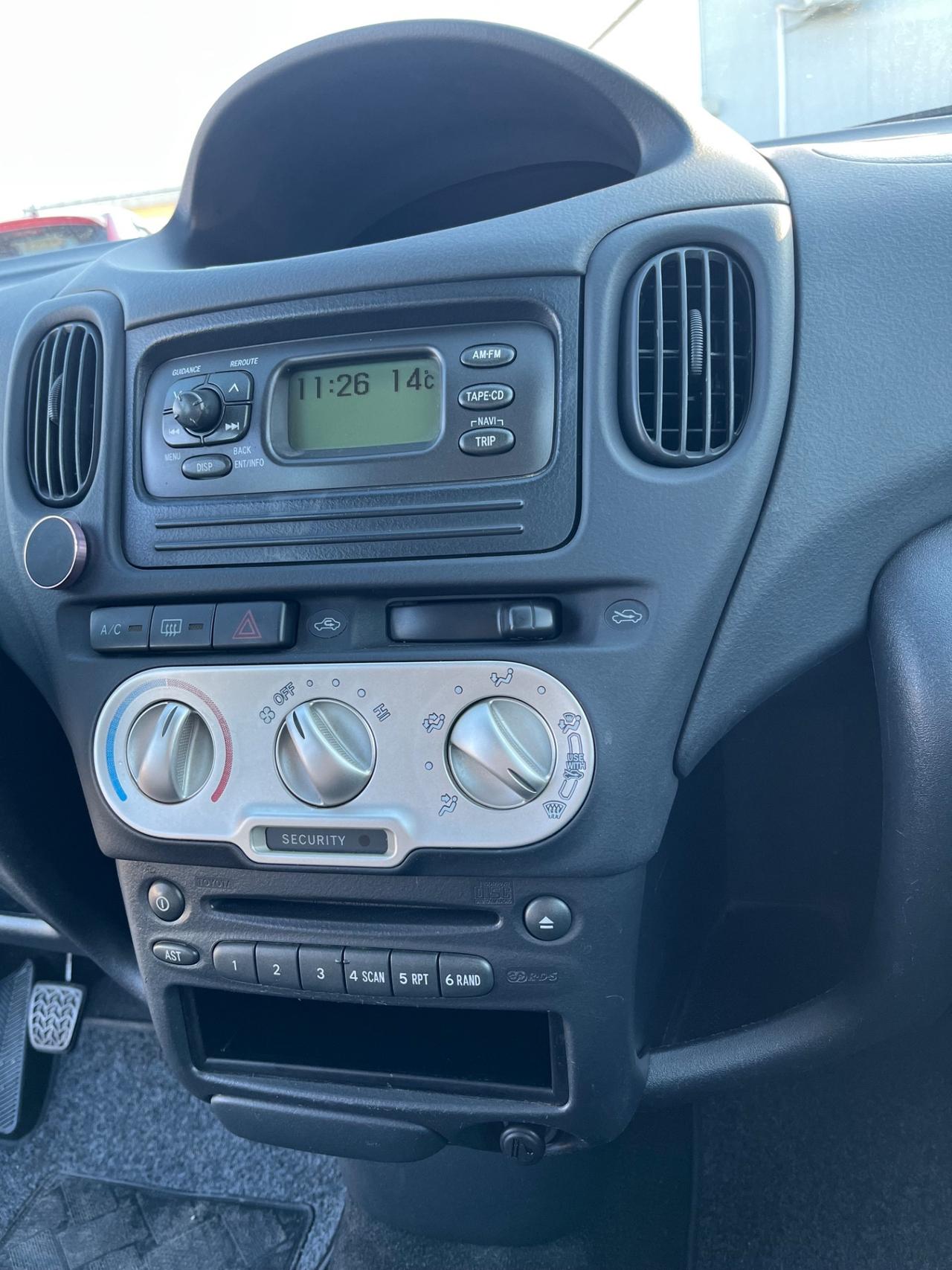 Toyota Yaris Verso 1.4 Tdi D-4D cat Sol '03