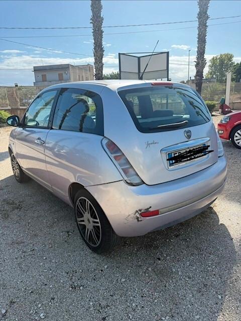 Lancia Ypsilon 1.2 Elle