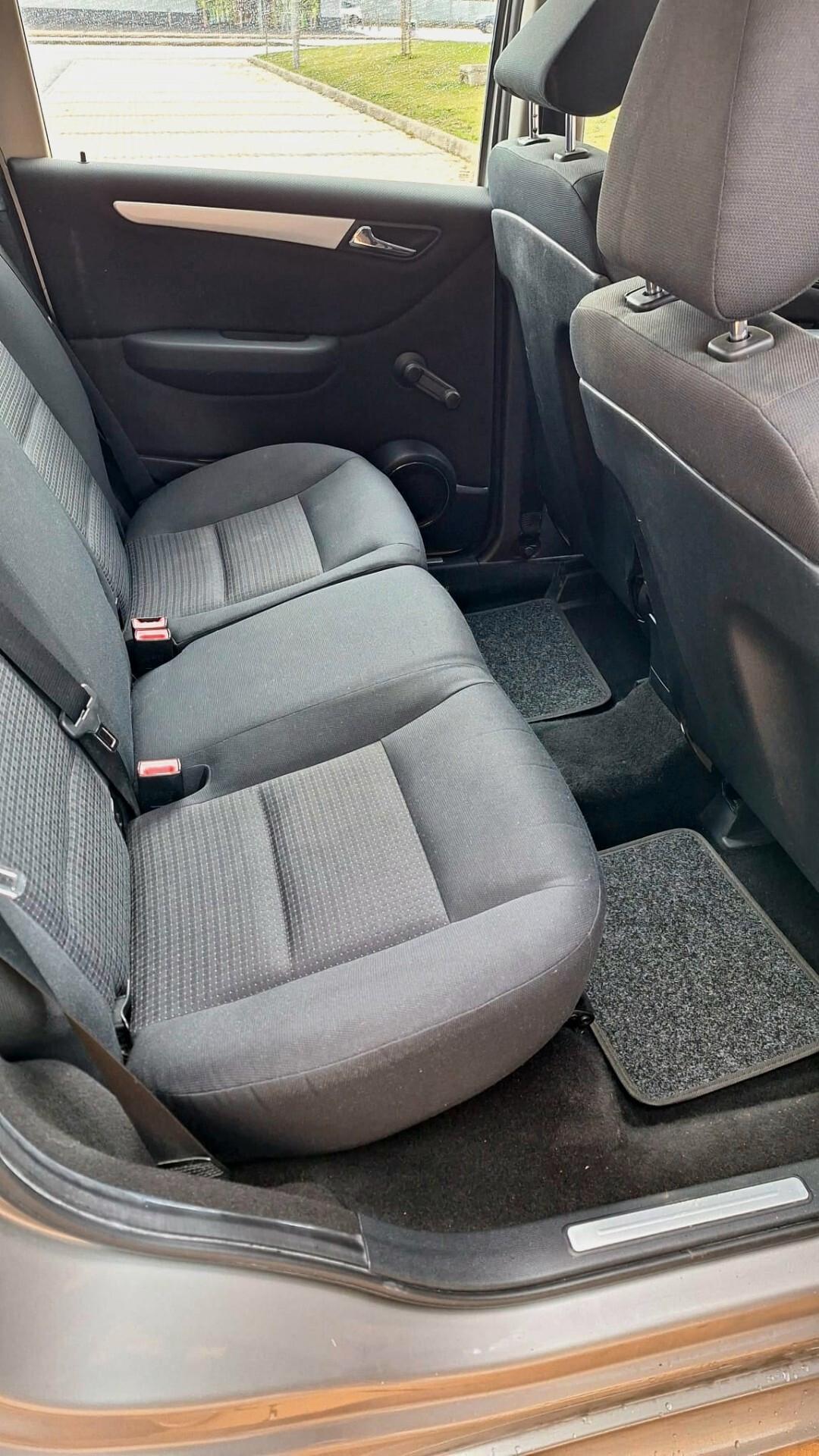 Mercedes-benz B 180 D Unipropr.