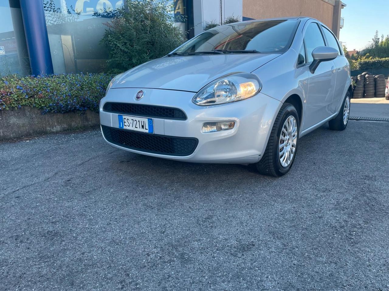 Fiat Punto 1.4 S&S 8V Dualogic 5 porte Street