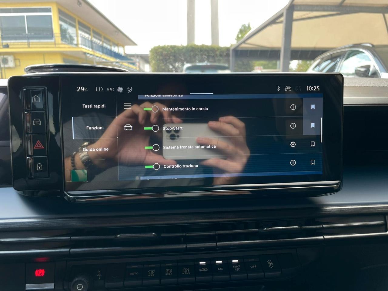 Lancia Ypsilon Hybrid e-DCT Edizione Cassina