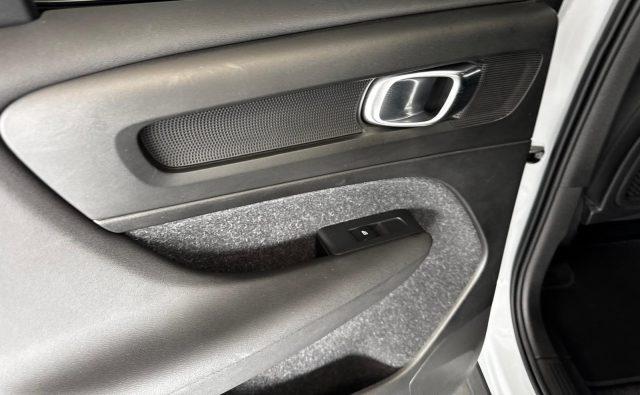 VOLVO XC40 2.0 D3 150 CV Geartronic R-design