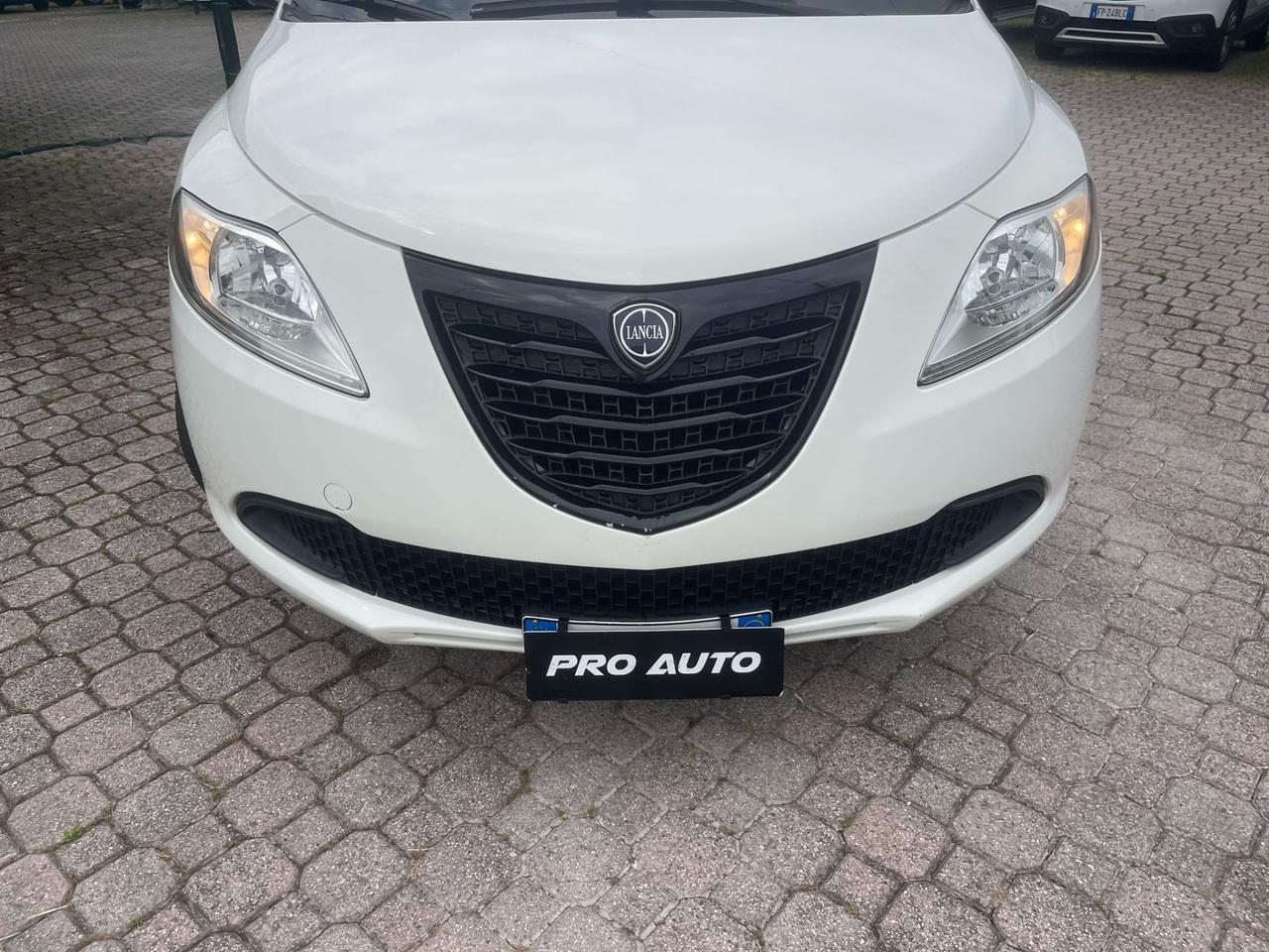 Lancia Ypsilon 1.2 69 CV 5 porte GPL Ecochic Gold
