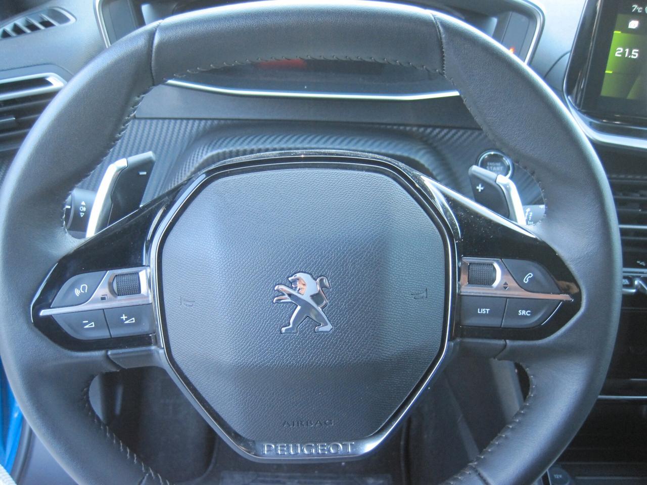 Peugeot 2008 BlueHDi 130 S&S EAT8 Allure