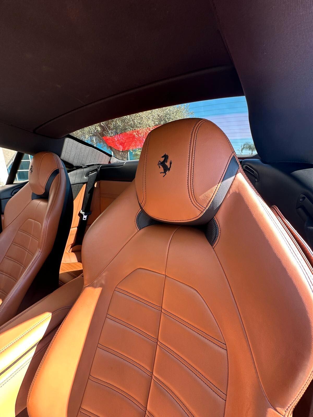 Ferrari California Cabrio 3.9T DCT