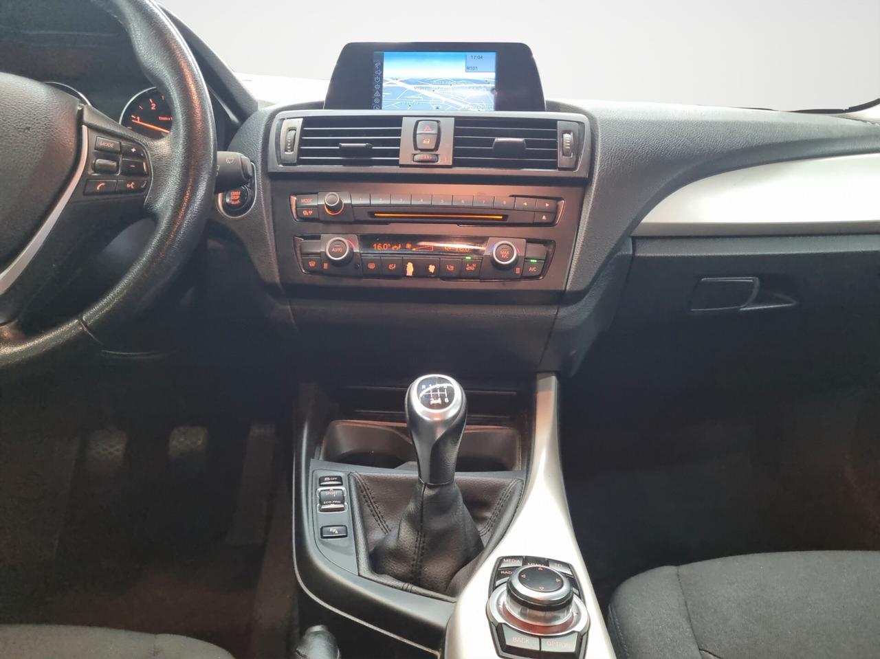 Bmw 116 116d 5p. Urban