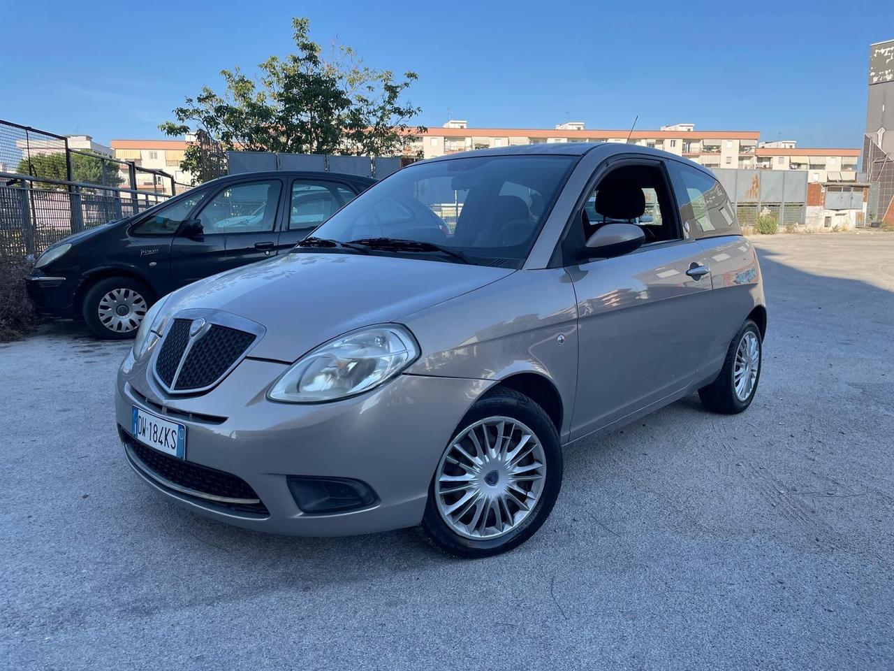 Lancia Ypsilon 1.4 Platino Ecochic GPL CON 150MILA KM