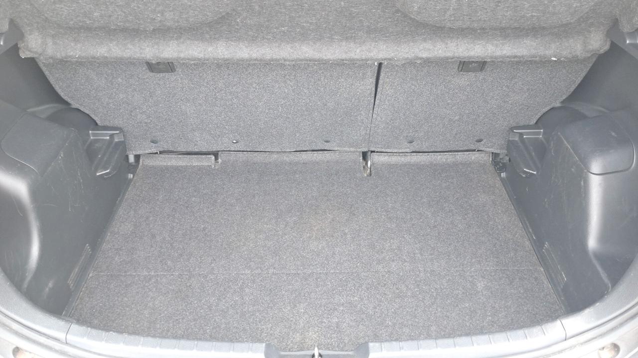 Toyota Yaris 1.0 5 porte Active