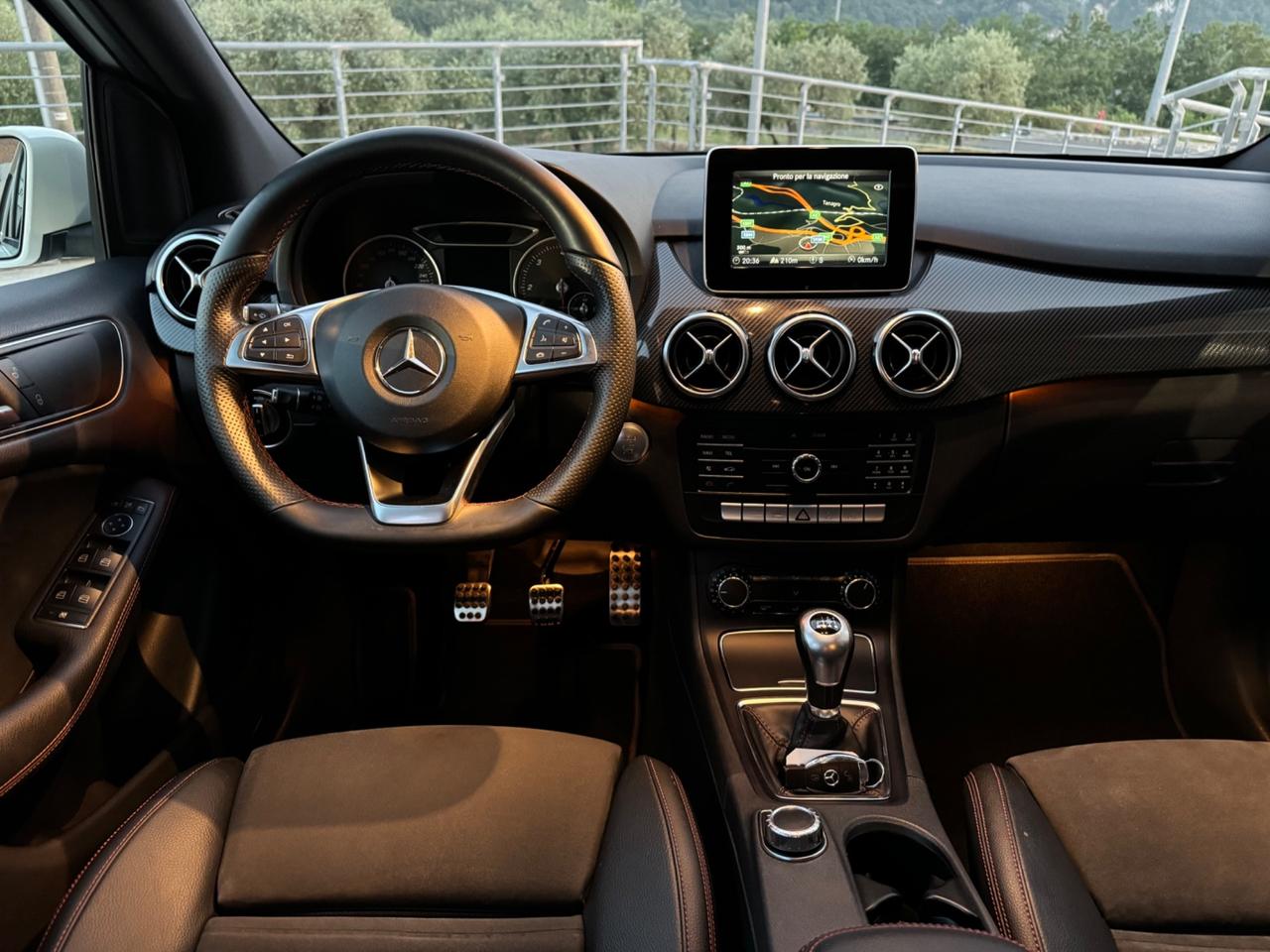 Mercedes-benz B 180 B 180 d Premium
