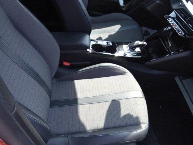 PEUGEOT 2008 e- Allure Pack 100kW