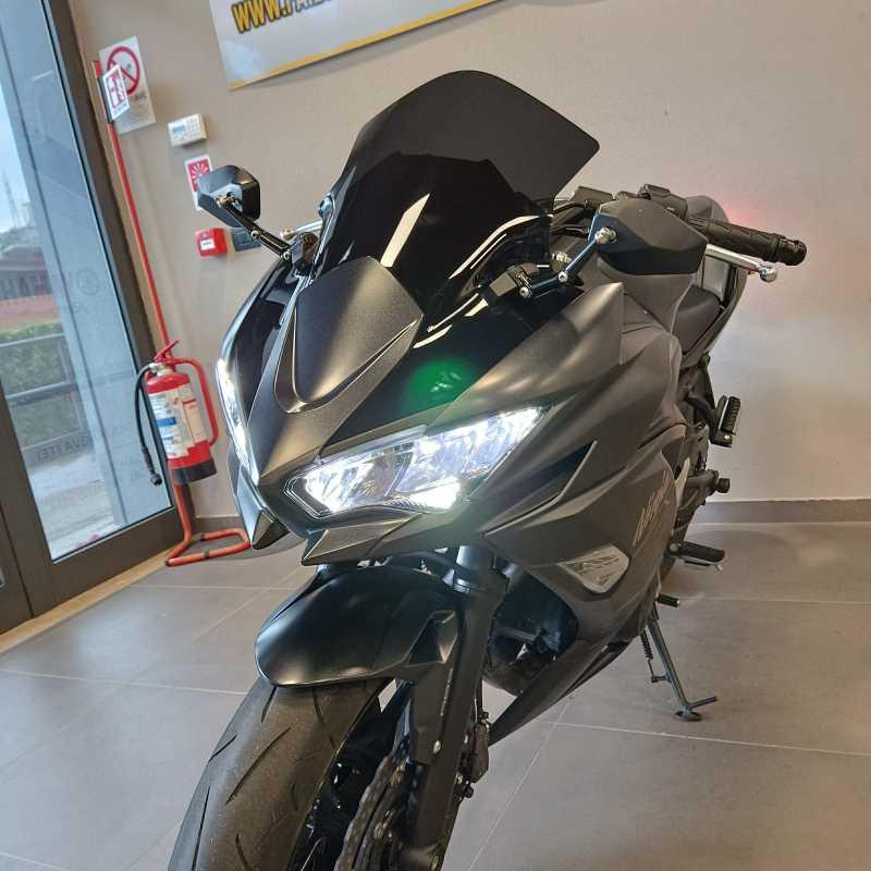 Kawasaki Ninja 650 - 2025