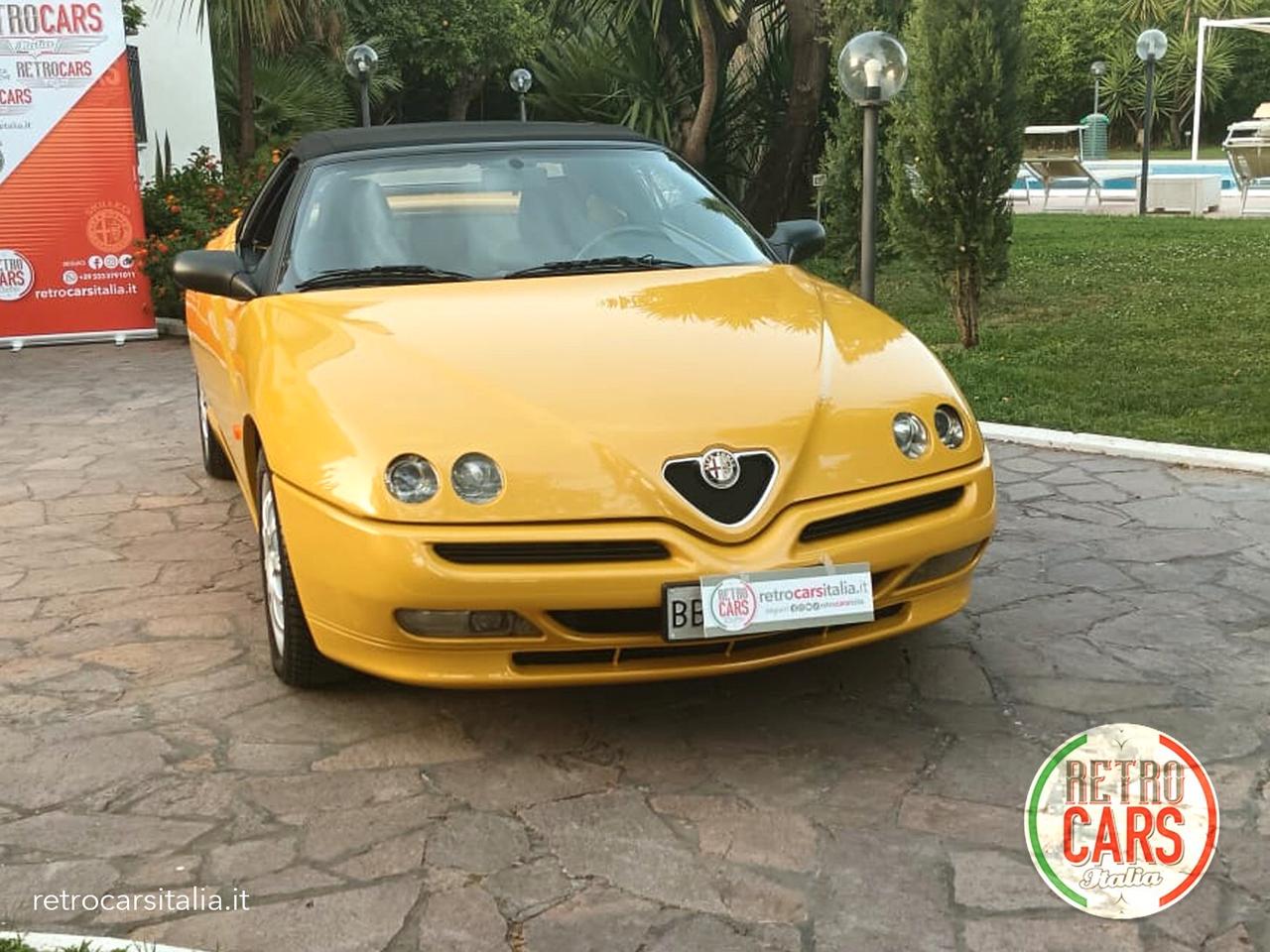 Alfa Romeo Spider 1800 Twin Spark 16V