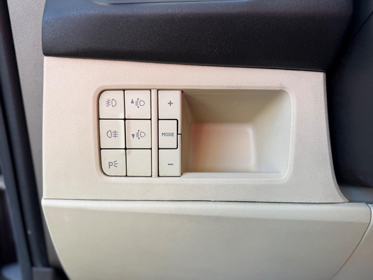 LANCIA MUSA 1.9 Mjt PLATINO PLUS (74kw)