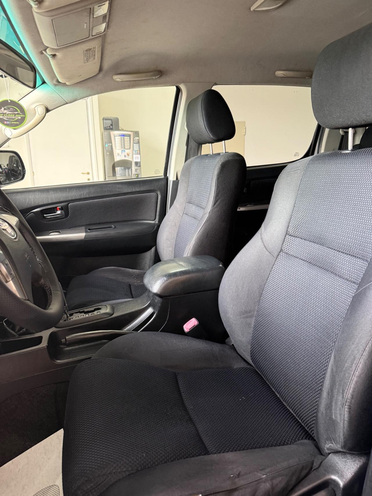 Toyota Hilux 3.0 D-4D aut.4WD 4p. DC Stylex