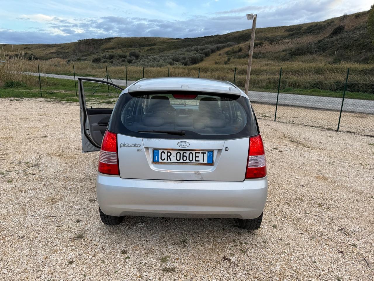 Kia Picanto 1.0 benzina