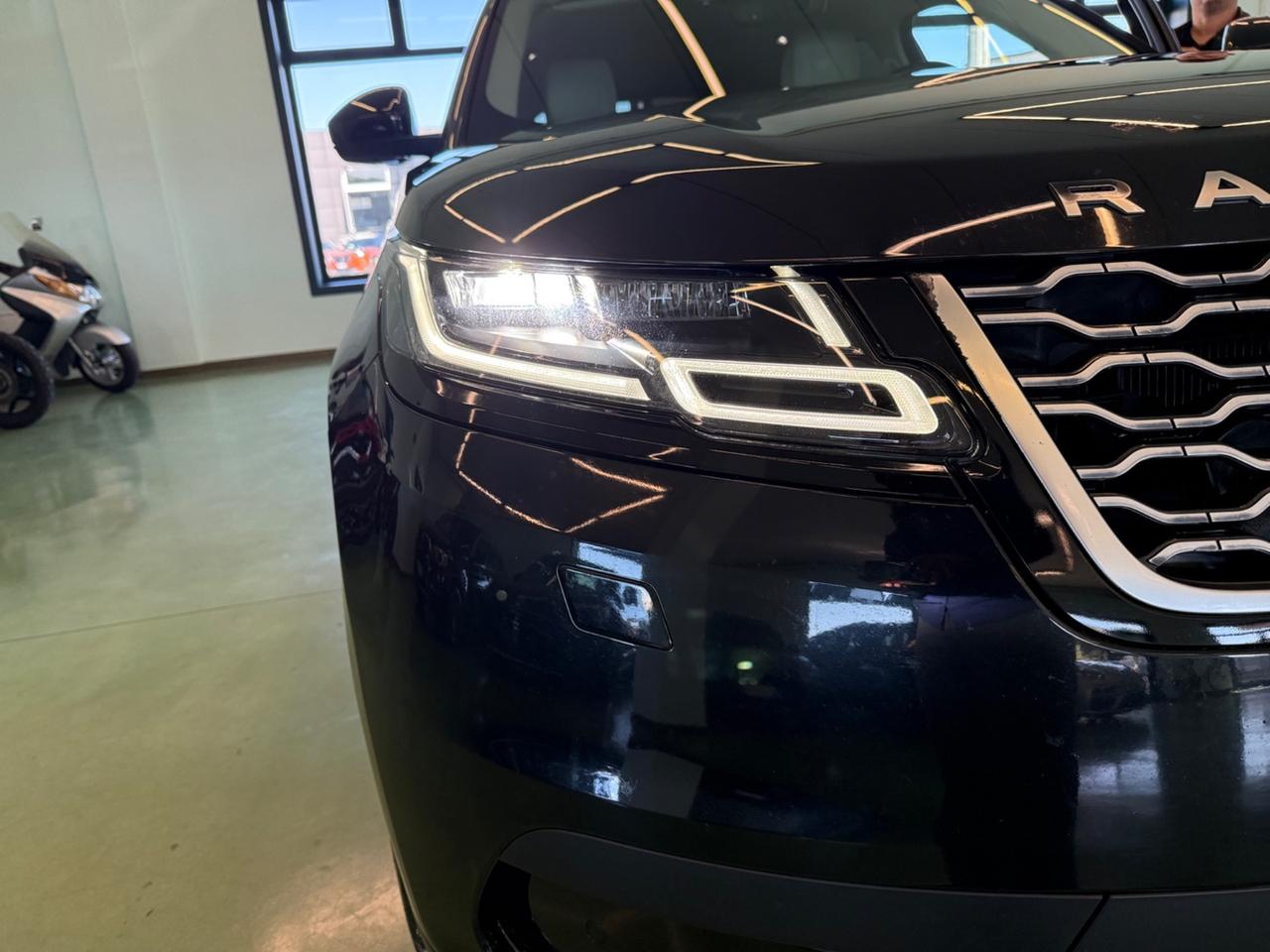 Land Rover Range Velar 2.0D I4 240 CV HSE