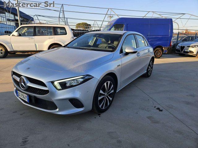 MERCEDES-BENZ A 250 e eq-power Business Extra auto - GC736ZY