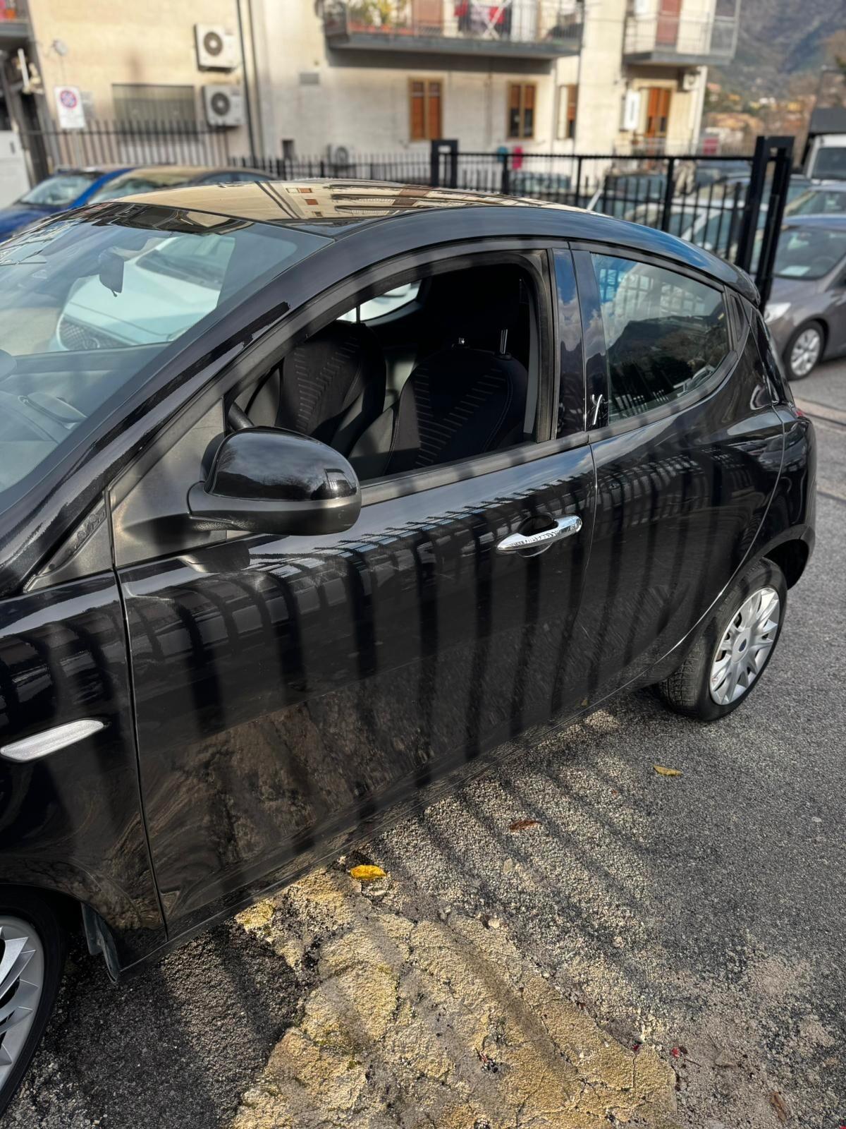 Lancia Ypsilon 1.3 MJT 16V 95 CV 5 porte S&S Platinum