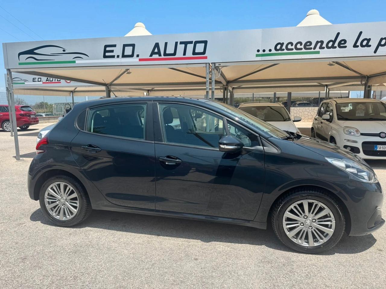 PEUGEOT 208 1.2 BENZINA PURETECH ECCELLENTI CONDIZIONI
