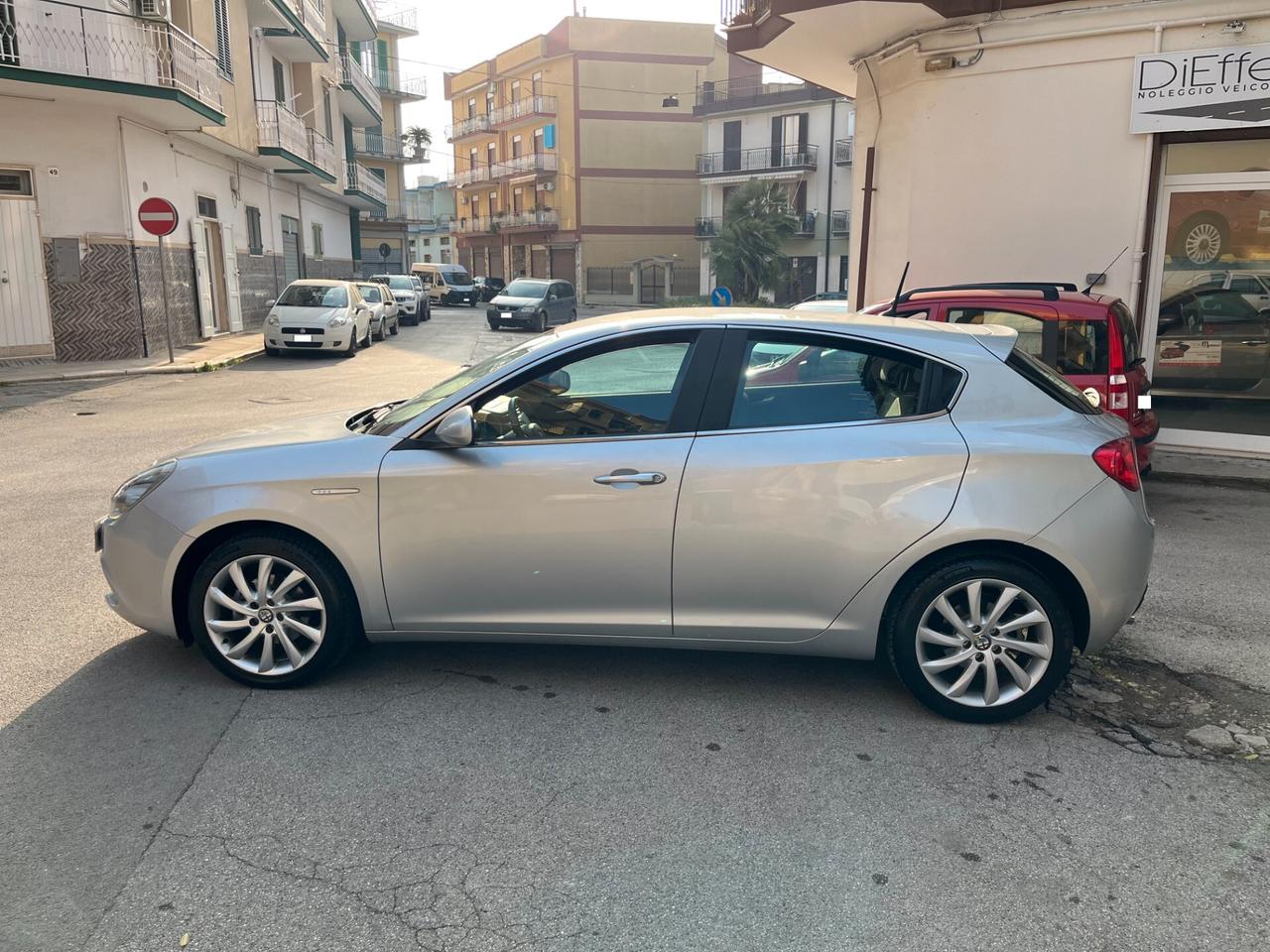 Alfa Romeo Giulietta 1.6 JTDm-2 105 CV Distinctive