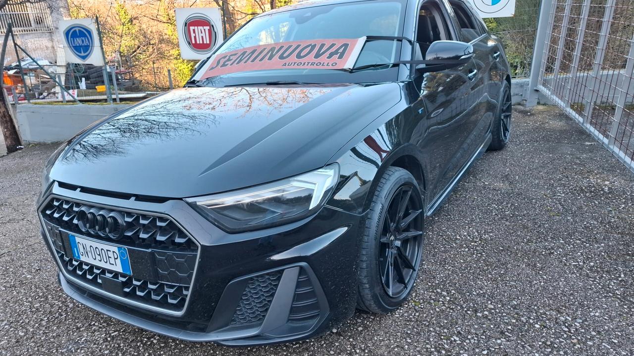 Audi A1 SPB 40 TFSI S tronic line edition