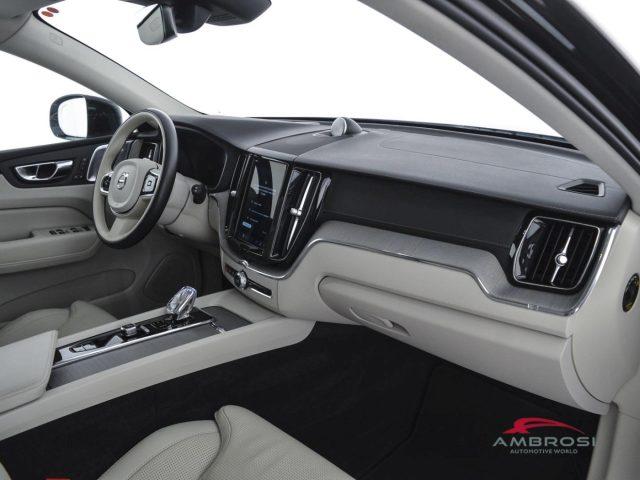 VOLVO XC60 B5 AWD automatico Ultimate Bright