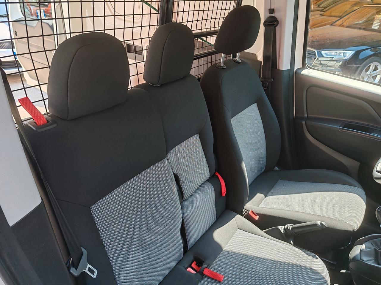 Fiat doblo' 3 posti