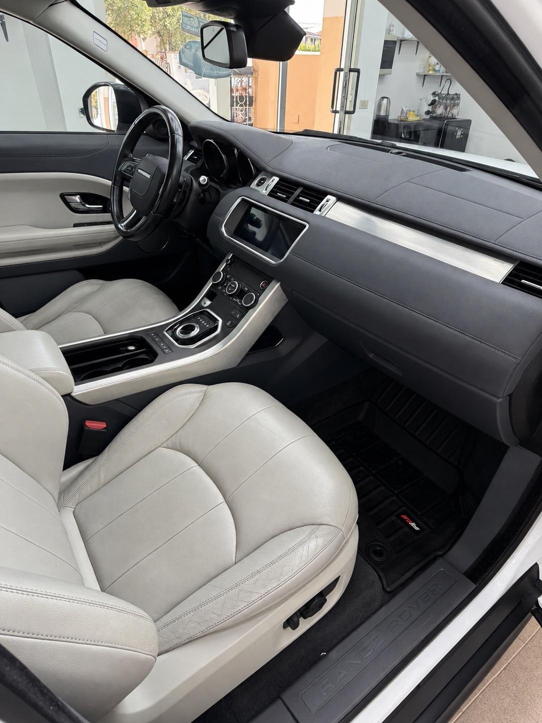 Land Rover Range Evoque 2.0 TD4 180 CV 5p. White e Black Edition