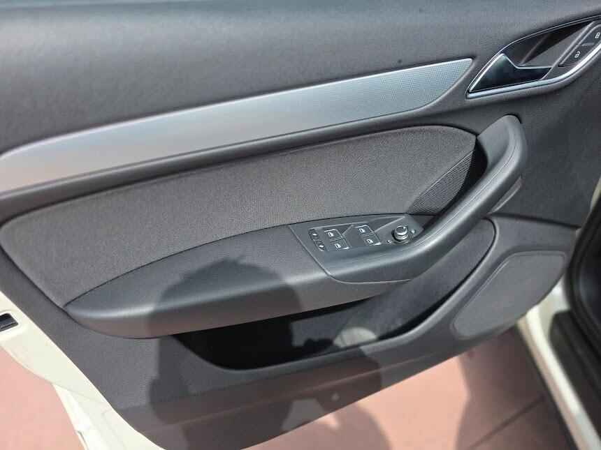 Audi Q3 2.0 TDI 177 CV quattro S tronic Business